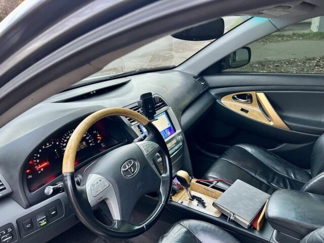 Сірий Тойота Камрі, об'ємом двигуна 3.5 л та пробігом 280 тис. км за 7000 $, фото 5 на Automoto.ua