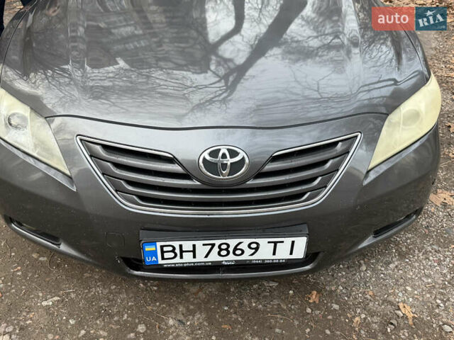 Сірий Тойота Камрі, об'ємом двигуна 3.46 л та пробігом 280 тис. км за 7000 $, фото 5 на Automoto.ua