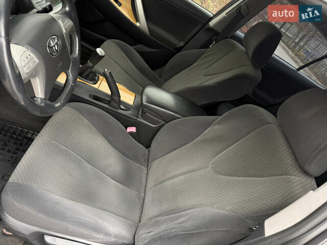 Серый Тойота Камри, объемом двигателя 2.4 л и пробегом 262 тыс. км за 6999 $, фото 12 на Automoto.ua