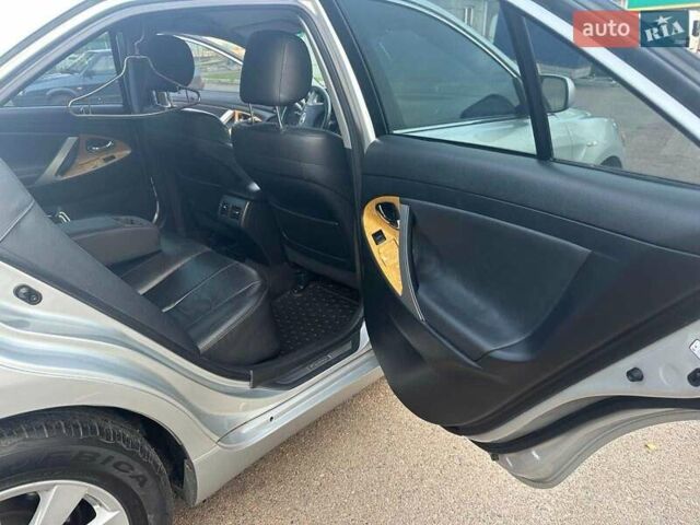 Сірий Тойота Камрі, об'ємом двигуна 2.4 л та пробігом 165 тис. км за 9999 $, фото 18 на Automoto.ua