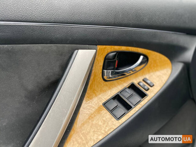 Серый Тойота Камри, объемом двигателя 2.4 л и пробегом 315 тыс. км за 8300 $, фото 8 на Automoto.ua