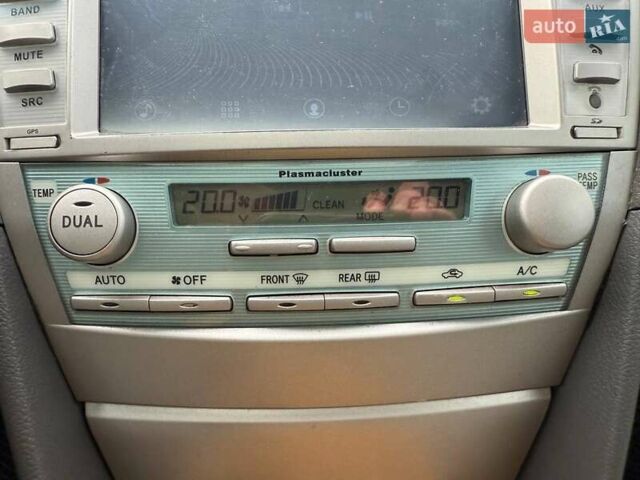 Серый Тойота Камри, объемом двигателя 3.46 л и пробегом 285 тыс. км за 8690 $, фото 22 на Automoto.ua