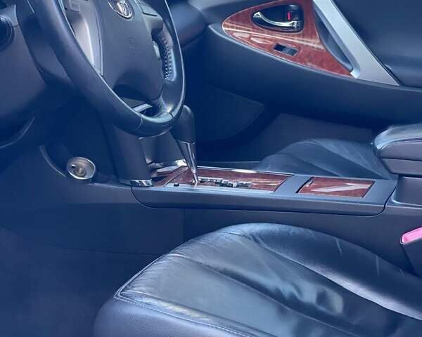 Сірий Тойота Камрі, об'ємом двигуна 2.4 л та пробігом 260 тис. км за 8700 $, фото 10 на Automoto.ua