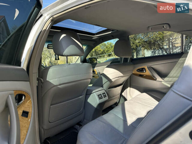 Сірий Тойота Камрі, об'ємом двигуна 3.46 л та пробігом 280 тис. км за 6400 $, фото 8 на Automoto.ua