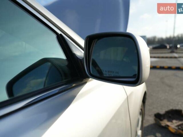 Серый Тойота Камри, объемом двигателя 3.46 л и пробегом 428 тыс. км за 10000 $, фото 10 на Automoto.ua