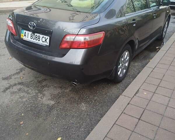 Тойота Камрі 2007 у Києві на Automoto.ua Сірий Тойота Камрі, об'ємом двигуна 2.36 л та пробігом 191 тис. км за 9500 $, фото 4 на Automoto.ua