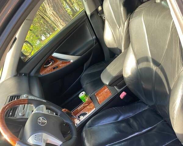 Сірий Тойота Камрі, об'ємом двигуна 3.5 л та пробігом 275 тис. км за 10000 $, фото 4 на Automoto.ua