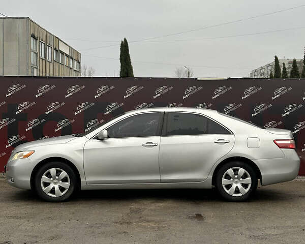 Сірий Тойота Камрі, об'ємом двигуна 2.36 л та пробігом 192 тис. км за 7650 $, фото 4 на Automoto.ua