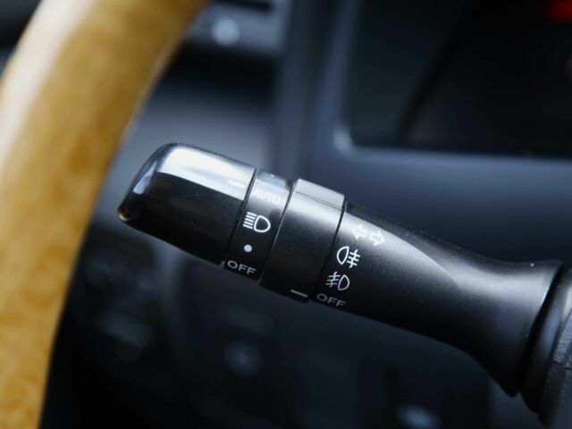 Сірий Тойота Камрі, об'ємом двигуна 3.5 л та пробігом 231 тис. км за 10000 $, фото 19 на Automoto.ua