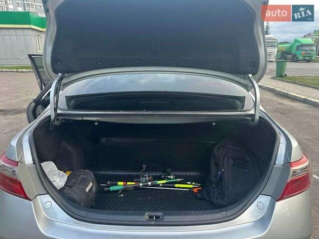 Сірий Тойота Камрі, об'ємом двигуна 2.4 л та пробігом 165 тис. км за 9999 $, фото 17 на Automoto.ua