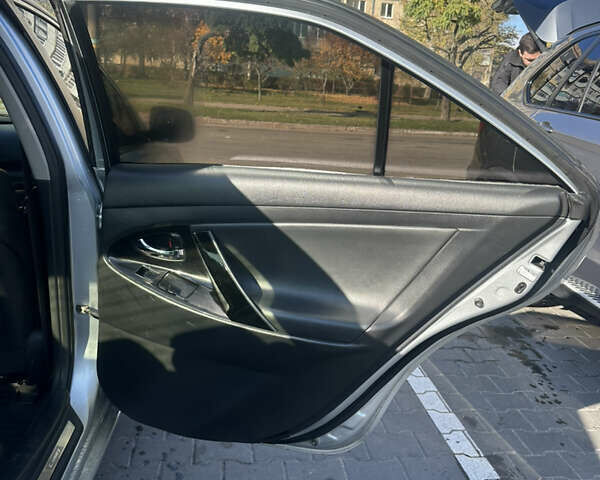 Сірий Тойота Камрі, об'ємом двигуна 2.36 л та пробігом 362 тис. км за 6800 $, фото 6 на Automoto.ua