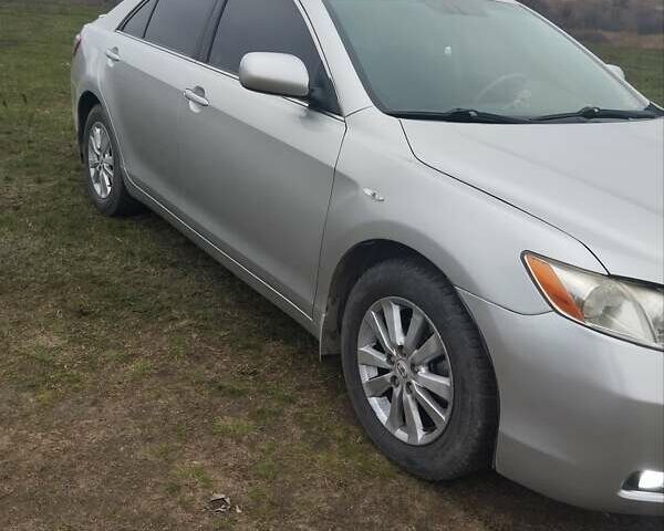 Серый Тойота Камри, объемом двигателя 3.5 л и пробегом 200 тыс. км за 8800 $, фото 6 на Automoto.ua