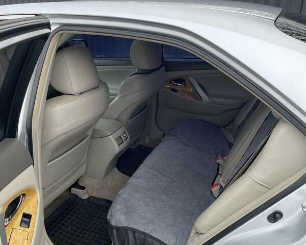 Сірий Тойота Камрі, об'ємом двигуна 3.5 л та пробігом 320 тис. км за 8400 $, фото 8 на Automoto.ua