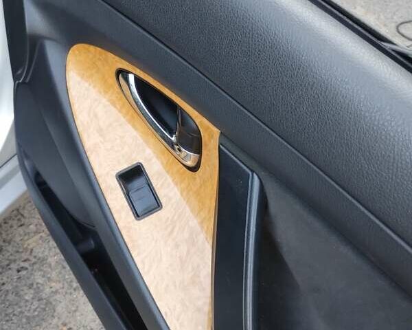 Серый Тойота Камри, объемом двигателя 2.4 л и пробегом 230 тыс. км за 8500 $, фото 51 на Automoto.ua