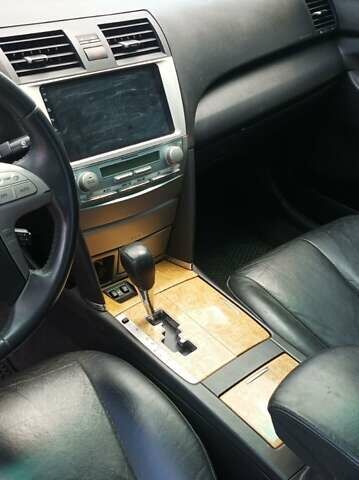 Серый Тойота Камри, объемом двигателя 2.4 л и пробегом 286 тыс. км за 9500 $, фото 8 на Automoto.ua