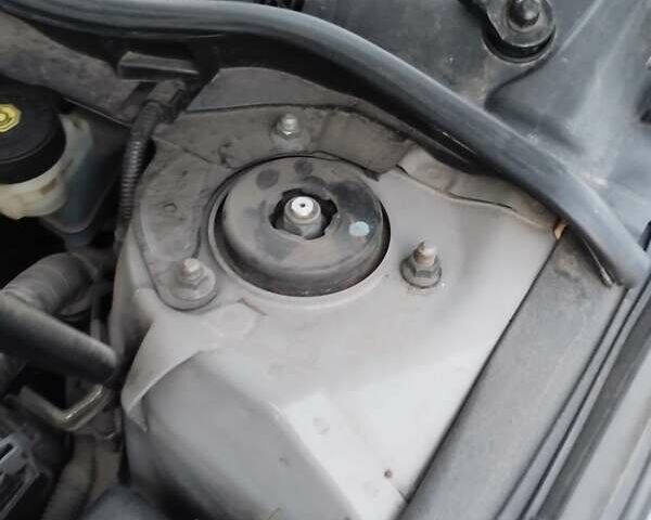 Серый Тойота Камри, объемом двигателя 2.4 л и пробегом 230 тыс. км за 8500 $, фото 11 на Automoto.ua