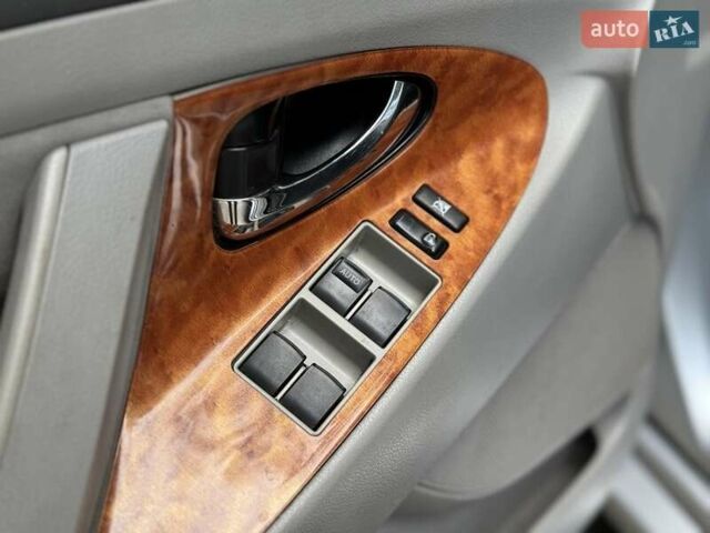 Сірий Тойота Камрі, об'ємом двигуна 2.4 л та пробігом 308 тис. км за 7799 $, фото 14 на Automoto.ua