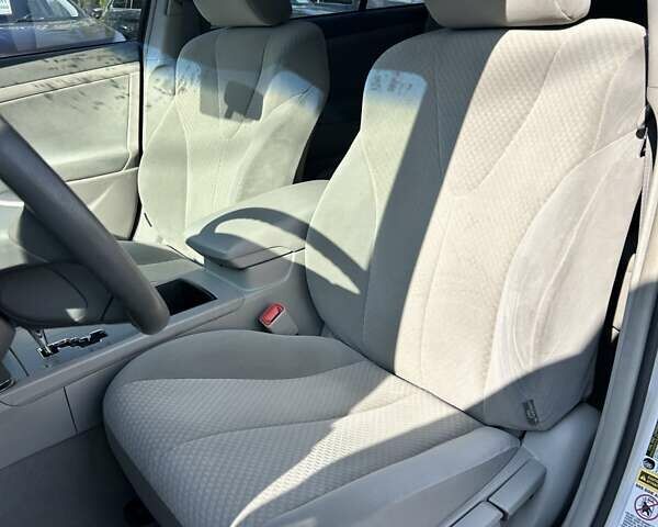 Серый Тойота Камри, объемом двигателя 2.36 л и пробегом 192 тыс. км за 7850 $, фото 11 на Automoto.ua