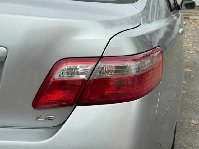 Серый Тойота Камри, объемом двигателя 2.4 л и пробегом 225 тыс. км за 7490 $, фото 9 на Automoto.ua