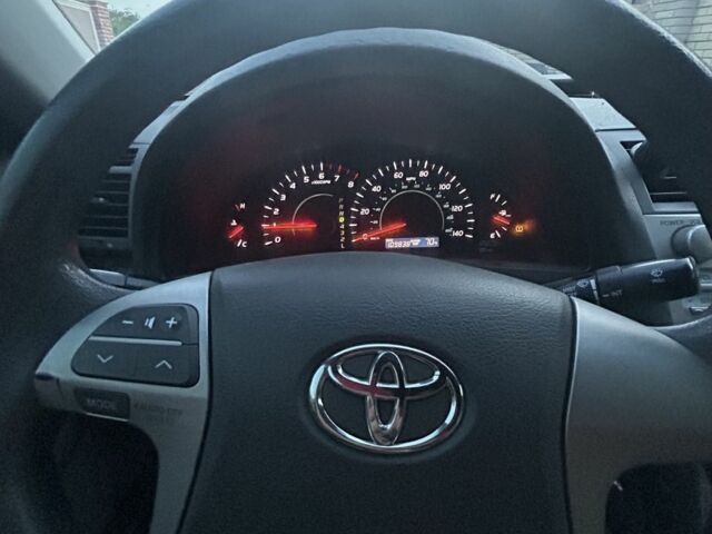 Серый Тойота Камри, объемом двигателя 0 л и пробегом 178 тыс. км за 7900 $, фото 9 на Automoto.ua