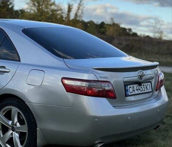 Серый Тойота Камри, объемом двигателя 3.5 л и пробегом 285 тыс. км за 8500 $, фото 6 на Automoto.ua