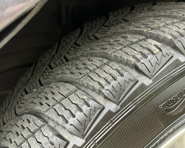 Серый Тойота Камри, объемом двигателя 2.4 л и пробегом 220 тыс. км за 8700 $, фото 55 на Automoto.ua