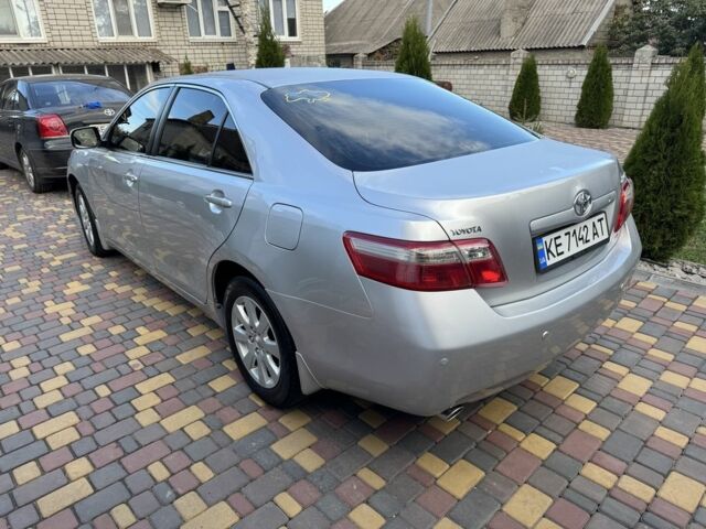 Сірий Тойота Камрі, об'ємом двигуна 3.5 л та пробігом 283 тис. км за 9100 $, фото 2 на Automoto.ua