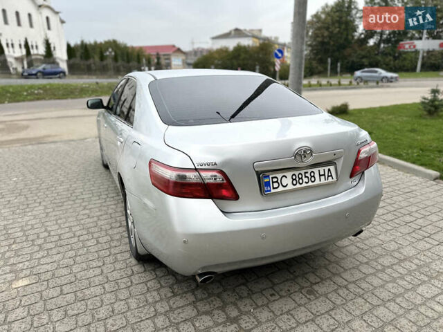 Сірий Тойота Камрі, об'ємом двигуна 3.5 л та пробігом 299 тис. км за 6900 $, фото 15 на Automoto.ua