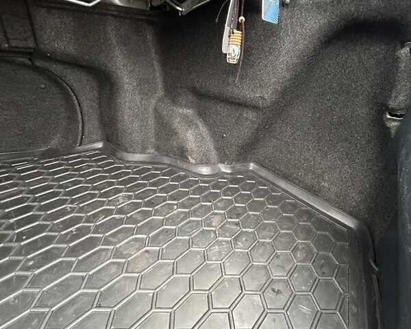 Серый Тойота Камри, объемом двигателя 3.46 л и пробегом 222 тыс. км за 10000 $, фото 50 на Automoto.ua