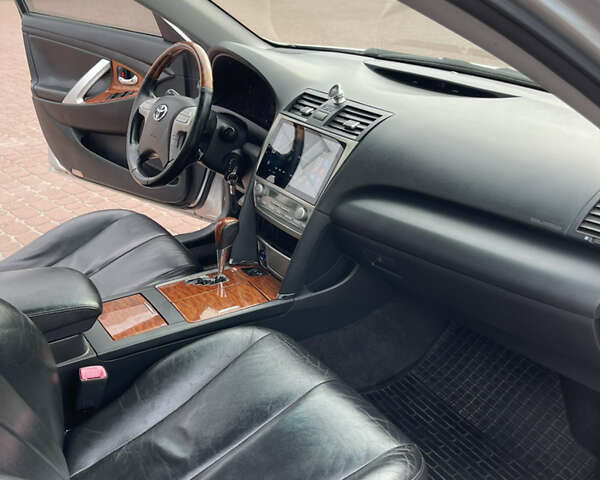 Сірий Тойота Камрі, об'ємом двигуна 3.5 л та пробігом 332 тис. км за 8700 $, фото 16 на Automoto.ua