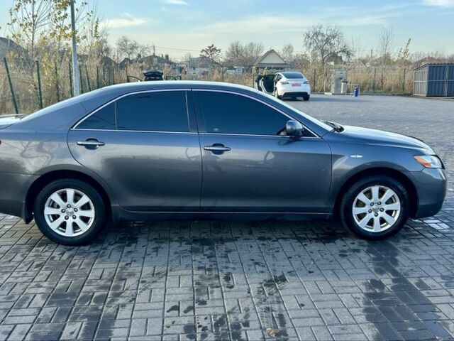 Сірий Тойота Камрі, об'ємом двигуна 3.5 л та пробігом 370 тис. км за 9999 $, фото 2 на Automoto.ua