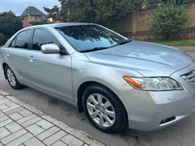 Серый Тойота Камри, объемом двигателя 2.4 л и пробегом 165 тыс. км за 9999 $, фото 8 на Automoto.ua