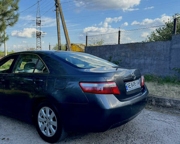 Сірий Тойота Камрі, об'ємом двигуна 2.4 л та пробігом 422 тис. км за 8000 $, фото 8 на Automoto.ua