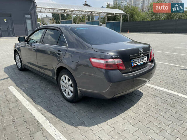 Сірий Тойота Камрі, об'ємом двигуна 2.36 л та пробігом 240 тис. км за 7700 $, фото 2 на Automoto.ua