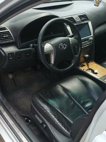 Серый Тойота Камри, объемом двигателя 2.4 л и пробегом 286 тыс. км за 9500 $, фото 10 на Automoto.ua