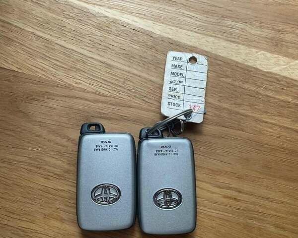 Серый Тойота Камри, объемом двигателя 2.4 л и пробегом 192 тыс. км за 8000 $, фото 12 на Automoto.ua