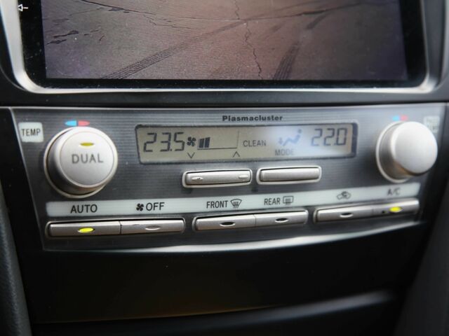 Сірий Тойота Камрі, об'ємом двигуна 3.5 л та пробігом 231 тис. км за 8800 $, фото 16 на Automoto.ua