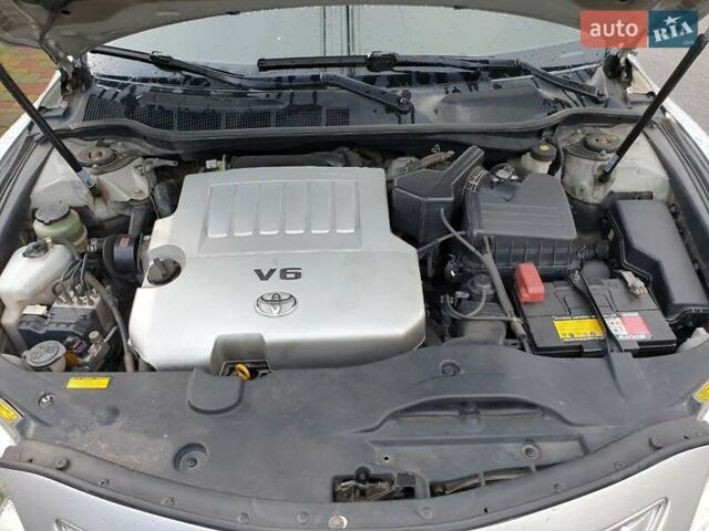 Серый Тойота Камри, объемом двигателя 3.5 л и пробегом 274 тыс. км за 10200 $, фото 7 на Automoto.ua