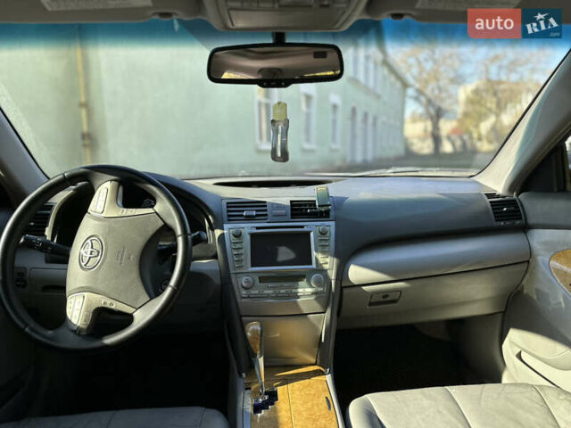 Сірий Тойота Камрі, об'ємом двигуна 3.46 л та пробігом 280 тис. км за 6400 $, фото 7 на Automoto.ua