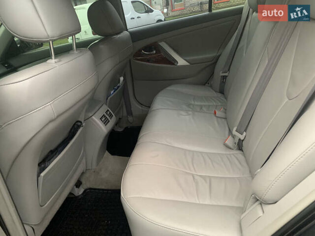 Серый Тойота Камри, объемом двигателя 3.5 л и пробегом 290 тыс. км за 9000 $, фото 20 на Automoto.ua