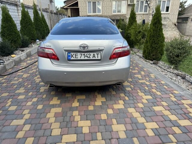 Сірий Тойота Камрі, об'ємом двигуна 3.5 л та пробігом 283 тис. км за 9100 $, фото 3 на Automoto.ua