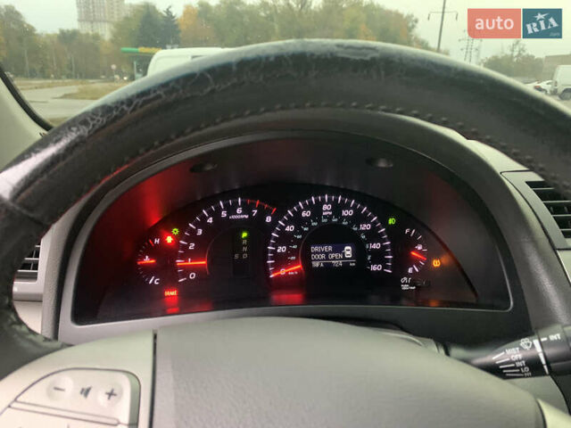 Серый Тойота Камри, объемом двигателя 3.5 л и пробегом 290 тыс. км за 9000 $, фото 17 на Automoto.ua
