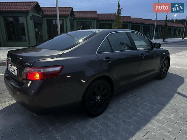 Сірий Тойота Камрі, об'ємом двигуна 2.4 л та пробігом 270 тис. км за 8200 $, фото 6 на Automoto.ua