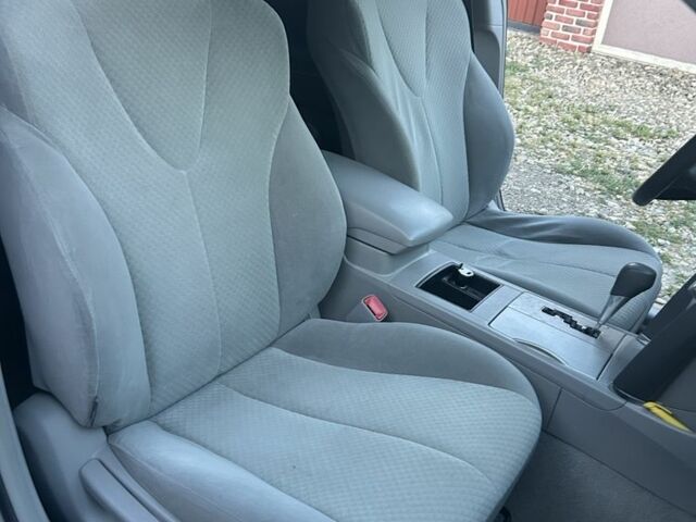 Серый Тойота Камри, объемом двигателя 0 л и пробегом 178 тыс. км за 7900 $, фото 14 на Automoto.ua