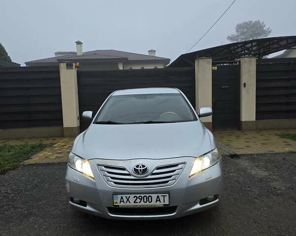 Сірий Тойота Камрі, об'ємом двигуна 3.5 л та пробігом 250 тис. км за 6300 $, фото 7 на Automoto.ua