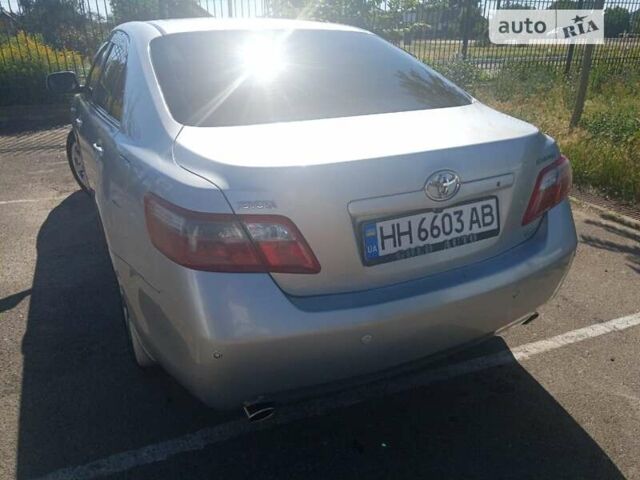 Серый Тойота Камри, объемом двигателя 3.46 л и пробегом 260 тыс. км за 9500 $, фото 3 на Automoto.ua