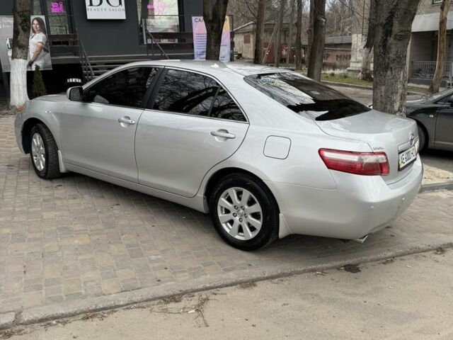 Серый Тойота Камри, объемом двигателя 3.5 л и пробегом 280 тыс. км за 9100 $, фото 3 на Automoto.ua