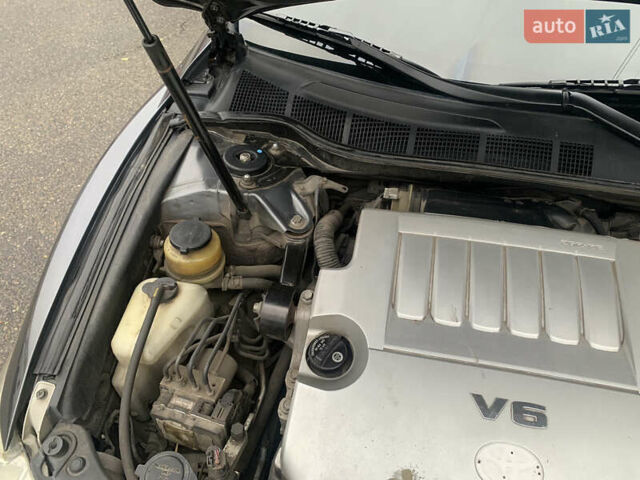 Серый Тойота Камри, объемом двигателя 3.5 л и пробегом 290 тыс. км за 9000 $, фото 13 на Automoto.ua