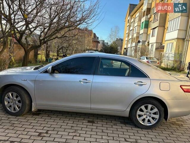 Сірий Тойота Камрі, об'ємом двигуна 2.36 л та пробігом 319 тис. км за 7900 $, фото 21 на Automoto.ua