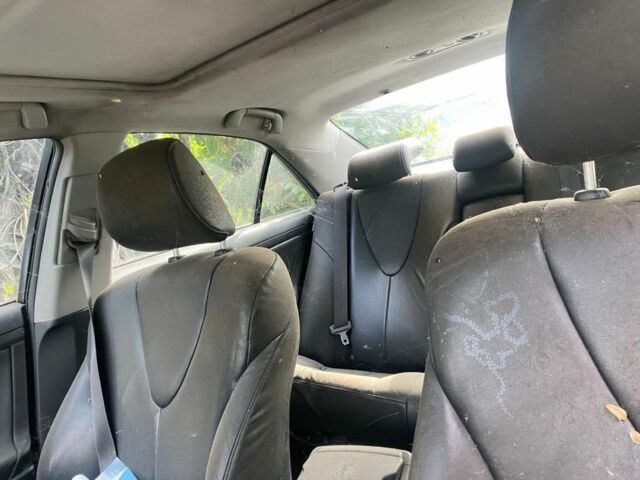 Сірий Тойота Камрі, об'ємом двигуна 2.4 л та пробігом 200 тис. км за 2500 $, фото 1 на Automoto.ua